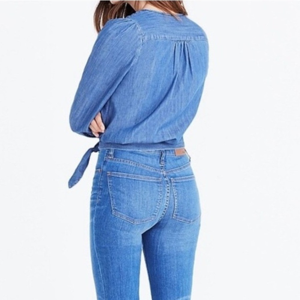 Madewell Denim Wrap Top Size M Blue Chambray Side Tie V-Neck Boho Minimalist - Picture 3 of 12
